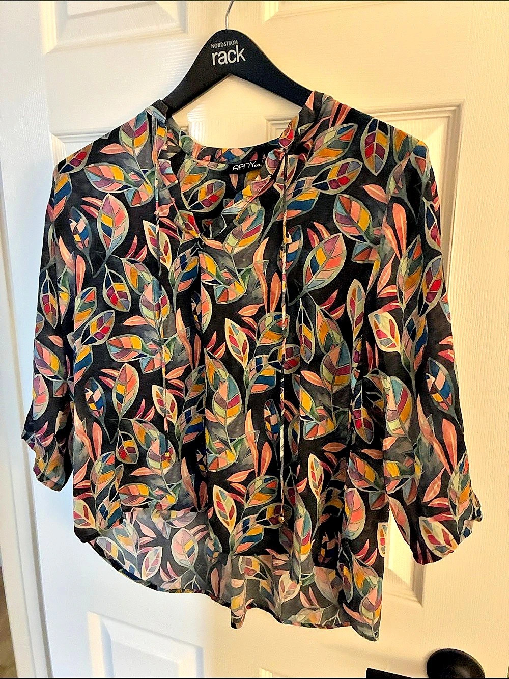 APNY V-Neck Tie Front Top Blouse Black & Multicolor XXL